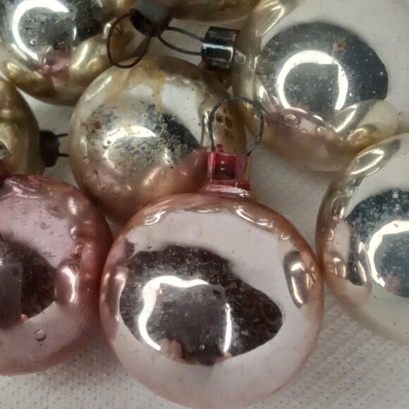 MCM Christmas Ornament Set Of 8 Feather Tree Silver Pink Glass Shiny Brite 1950s - Picture 5 of 7